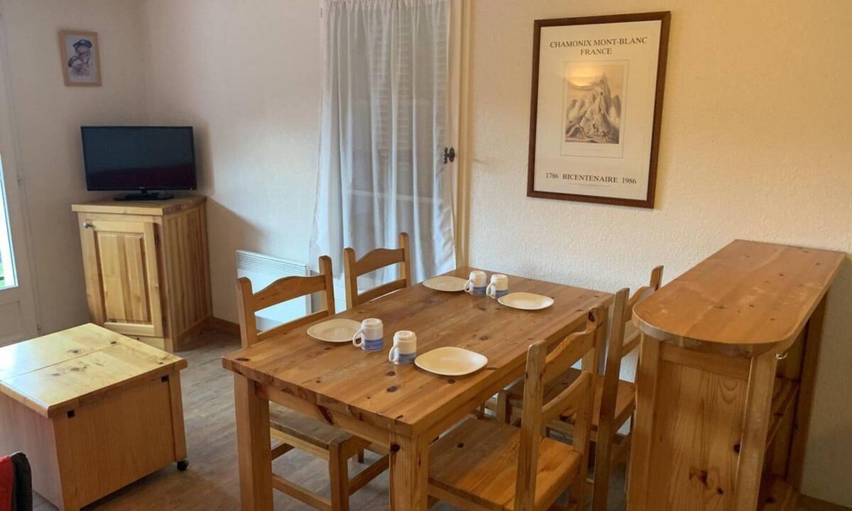 Saint-Gervais-les-Bains Apartment | 3rd floor, swimming pool, balcony, tv, ski locker, 40m², Saint Gervais