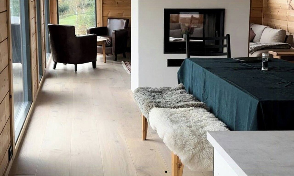 Lunner House | Architect-designed log cabin by Myllavannet