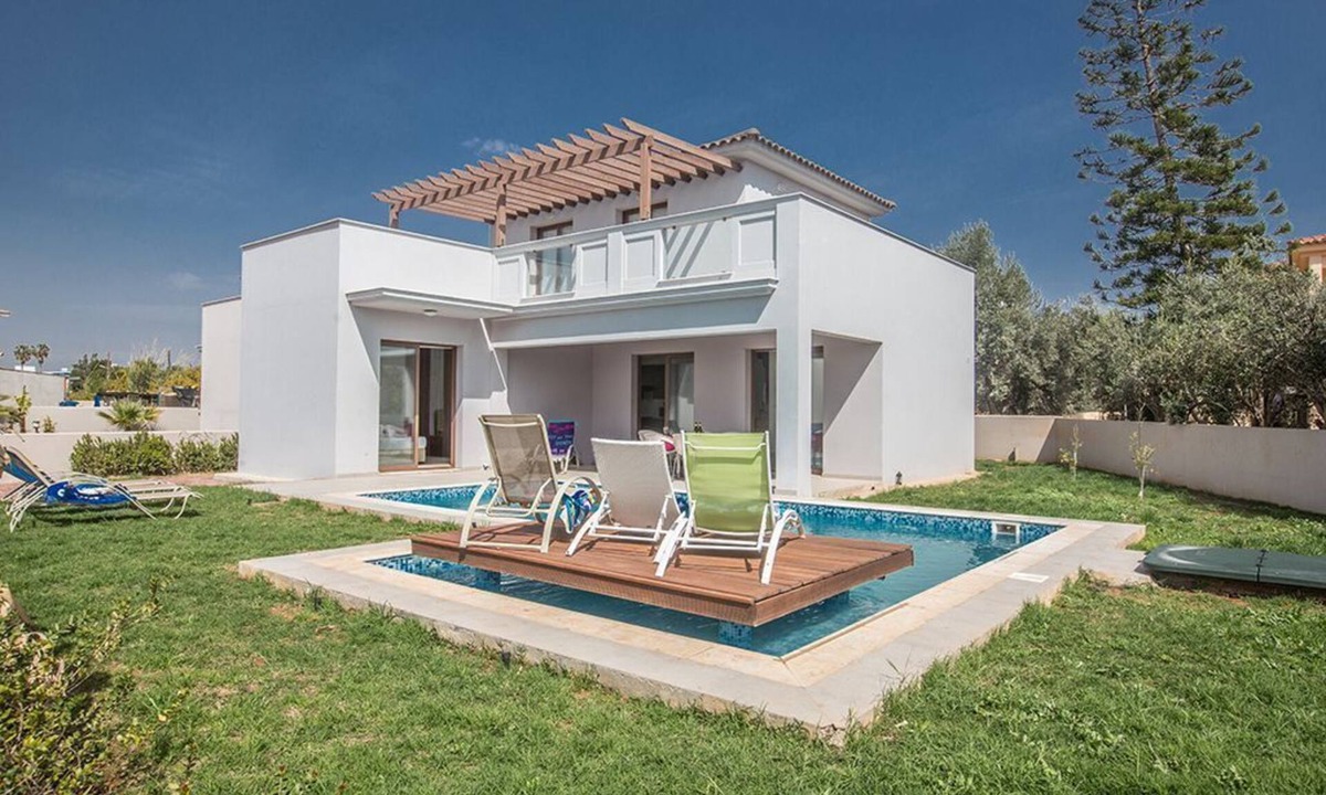 Ayia Napa Villa | Ayia Napa Satin Villa SVD2 - sleeps 6 guests in 3 bedrooms
