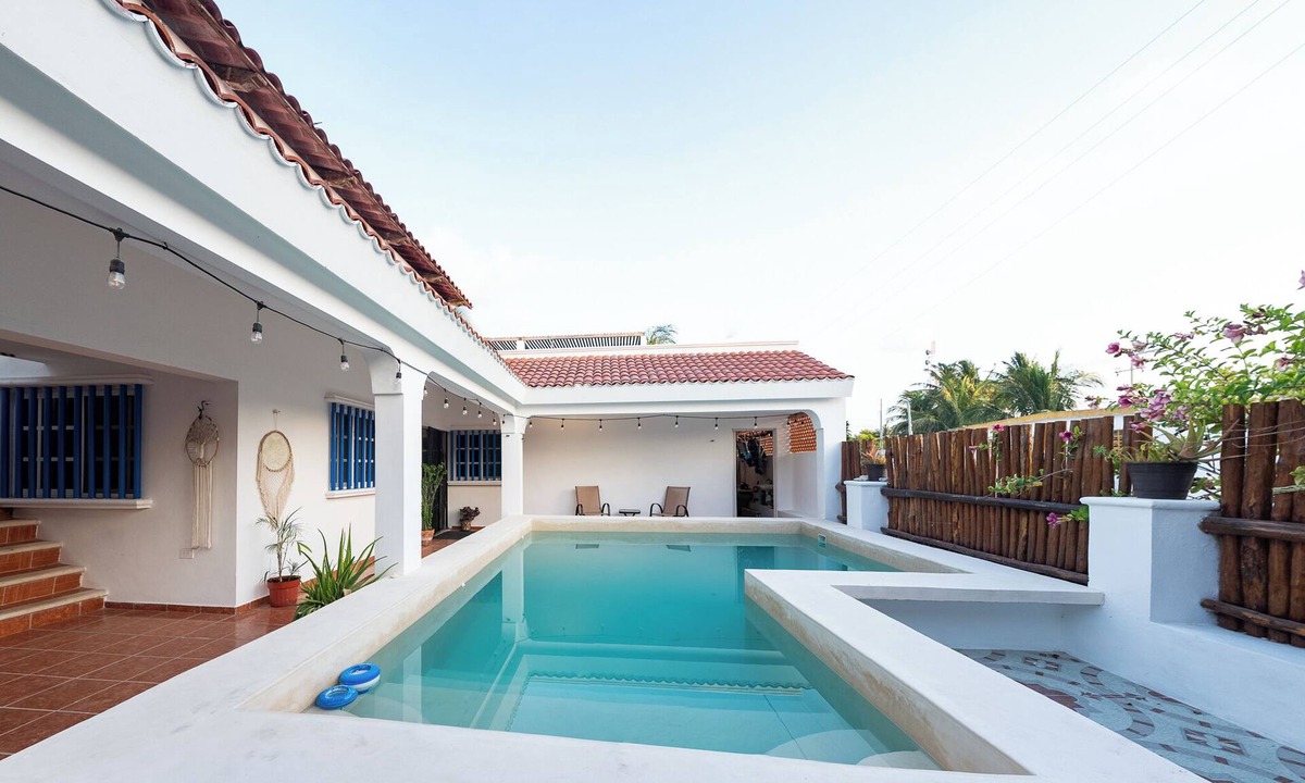 Chuburna Puerto Villa | Charming 2-bedroom villa in wonderful Chuburná Puerto with WiFi, AC