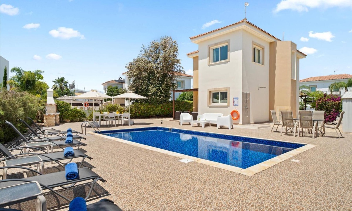 Ayia Thekla Villa | Claudine's Haven by Ezoria Villas