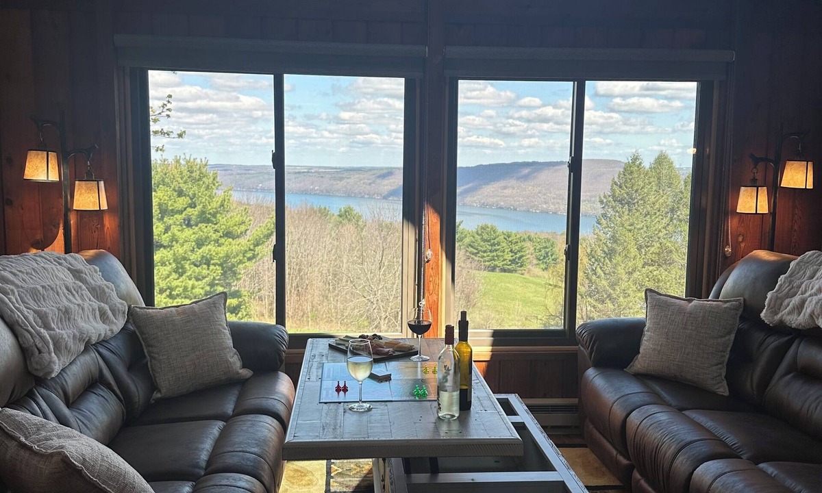 Naples Ski Chalet | Cloud Wine Canandaigua- Hot tub & Lake Views in FLX Wine Country