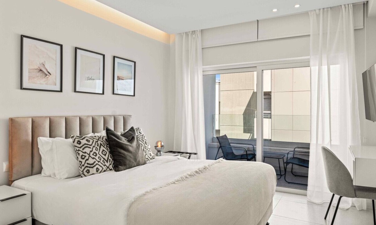 Historical Center Apartment | Coastal Seaside Residences 04