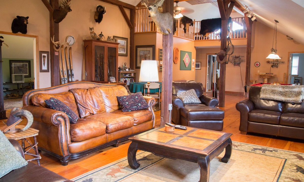 Town of Easton House | Country Getaway Lodge/Ranch near Saratoga Springs