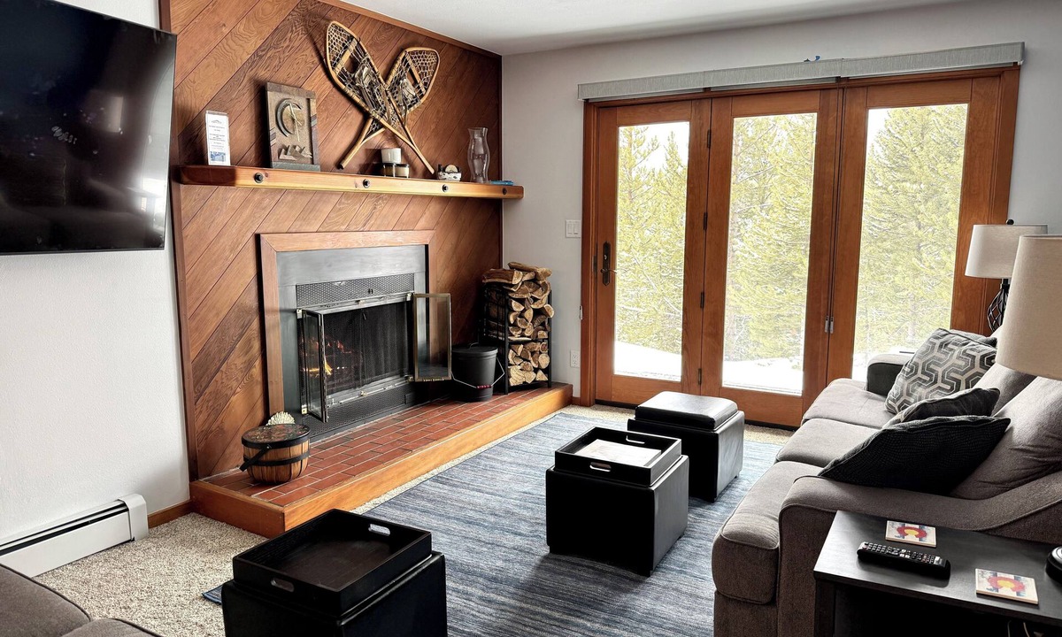 Wildernest Condo | Cozy 2bdrm condo+fireplace+WiFi+in-unit wash/dryer, 10-40 min from 6 SKI resorts