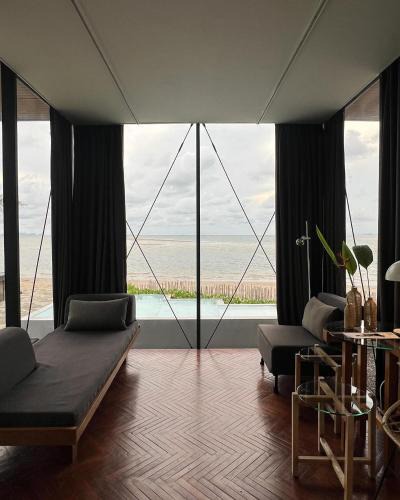 Saladan Villa | DEEPSPACE cabin on Quiet Beach