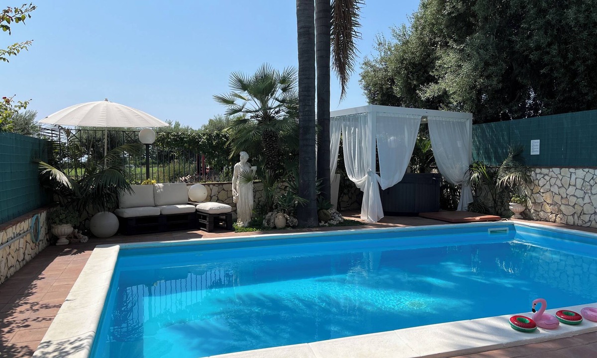 Riposto Villa | Euthalia 1