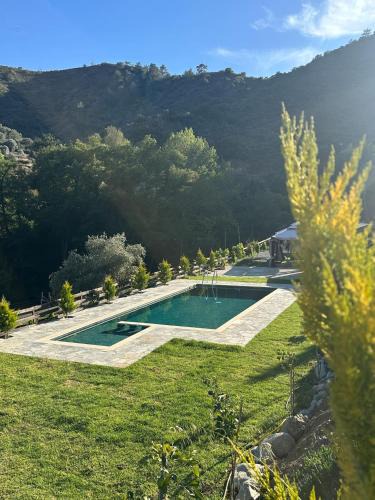 Arakapas House | Family-Friendly Mountain Cabin with Playground