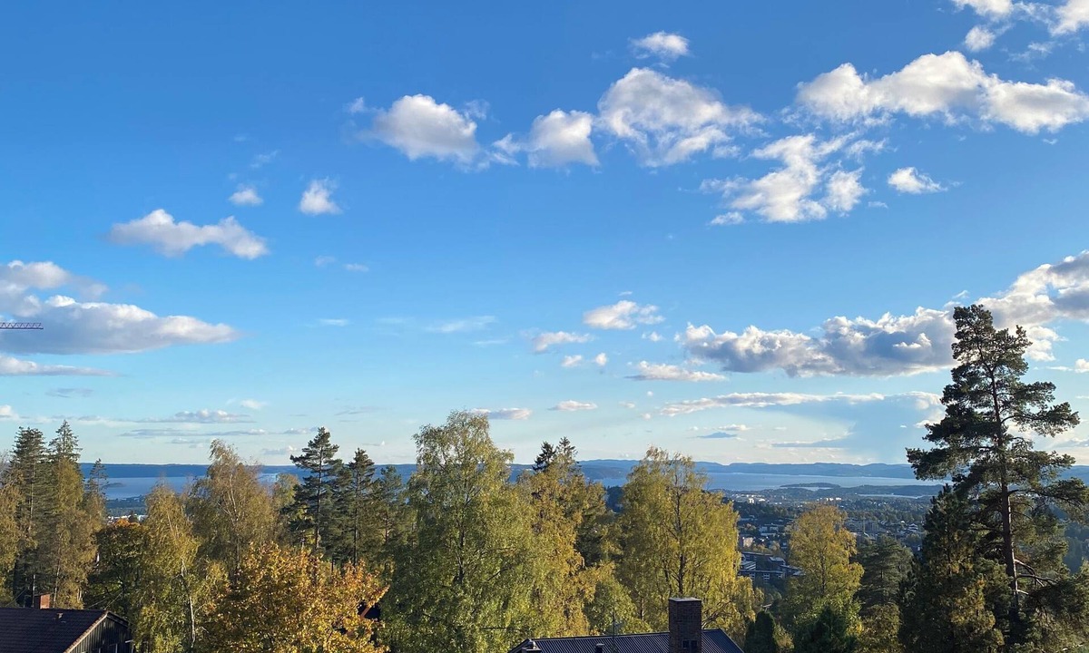 Holmenkollen Villa | Idyllic and peaceful surroundings on the sunny side of Holmenkollen.