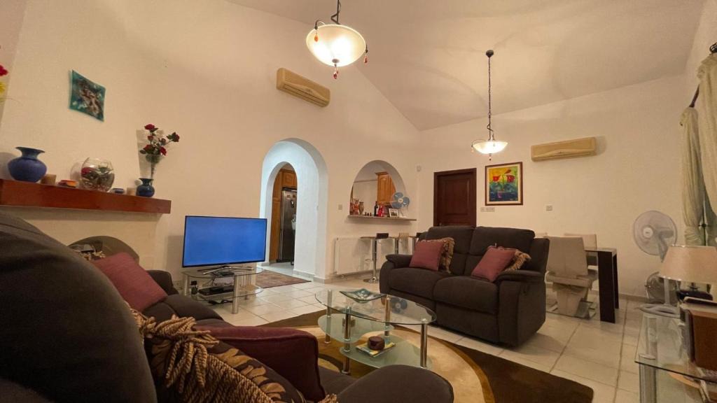 Tala Villa | Luxury 3Bedroom Villa with Pool, Garden & Sunset