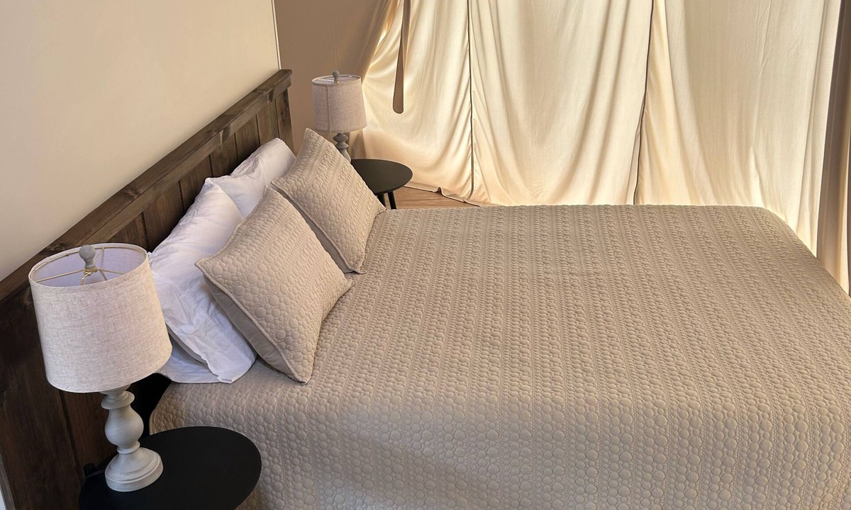 Pinnacle Cabin | Pilot Mountain Glamping Resort