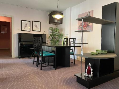 Limassol House | private room in a shared flat at best location