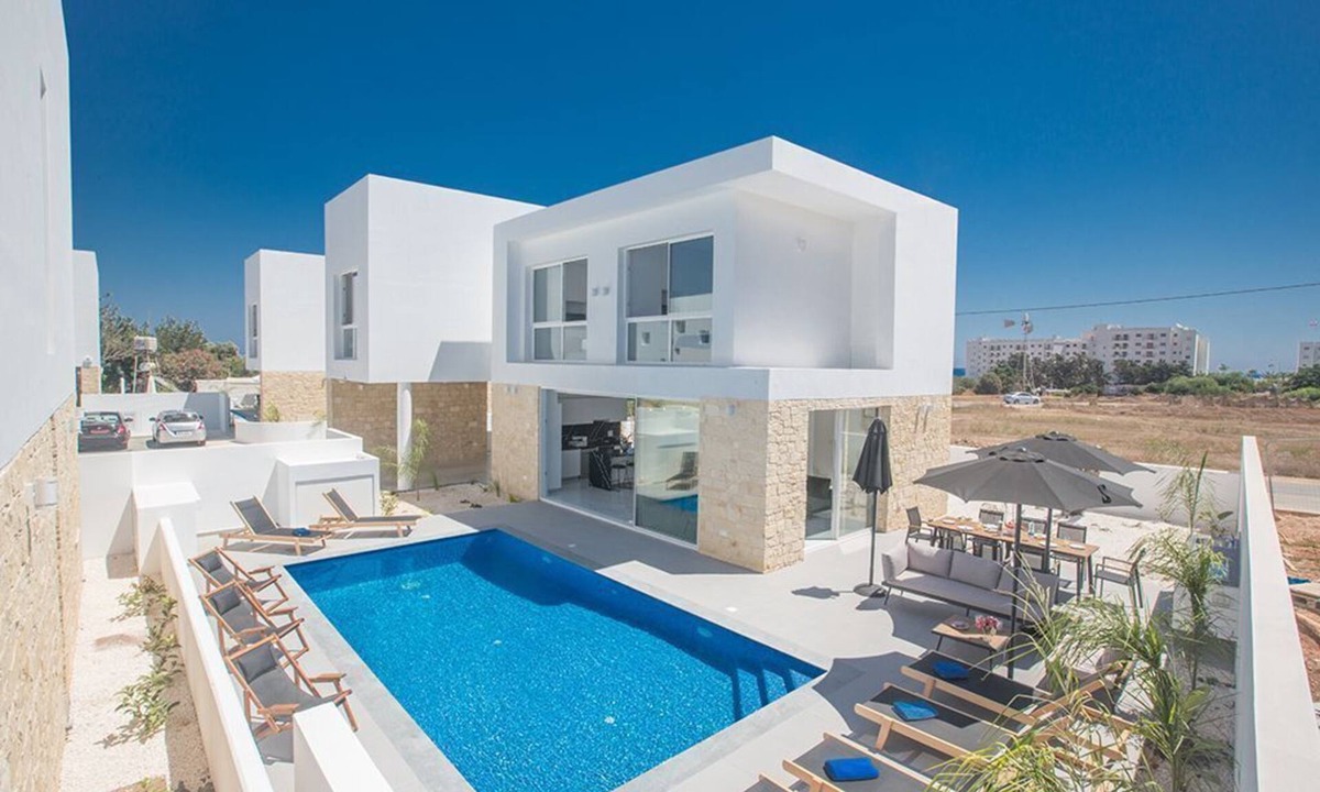 Protaras Villa | Protaras Vie Bleu Villa VB1 - a villa that sleeps 9 guests in 4 bedrooms