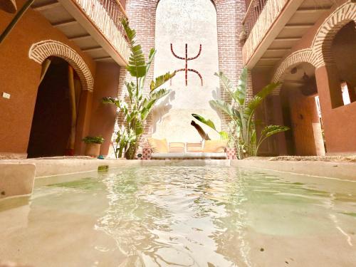 Kasbah Villa | Riad Amara Private pool breakfast