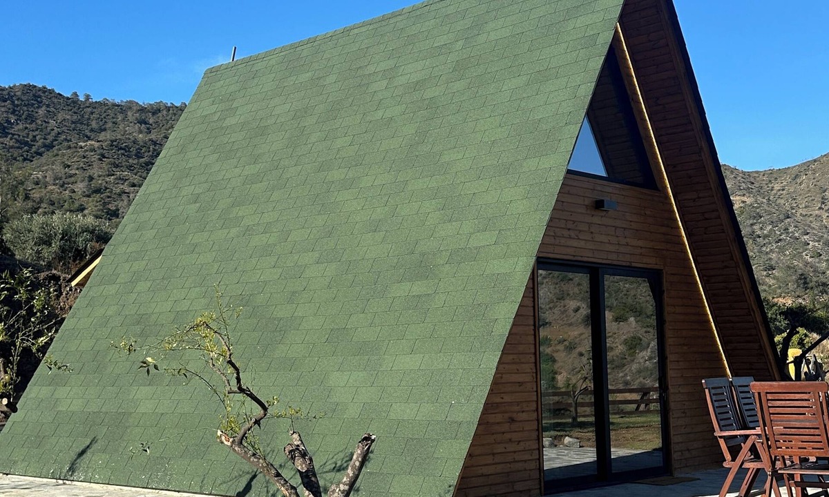Arakapas Cabin | Spacious Mountain Retreat with Outdoor BBQ - Perfect for Gatherings