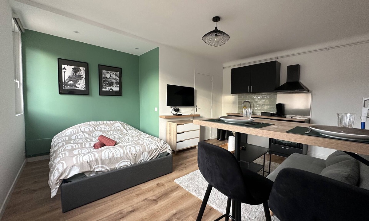 Maisons-Alfort Apartment | Studio 25m2 Rénové Proche Métro - Parking Privé
