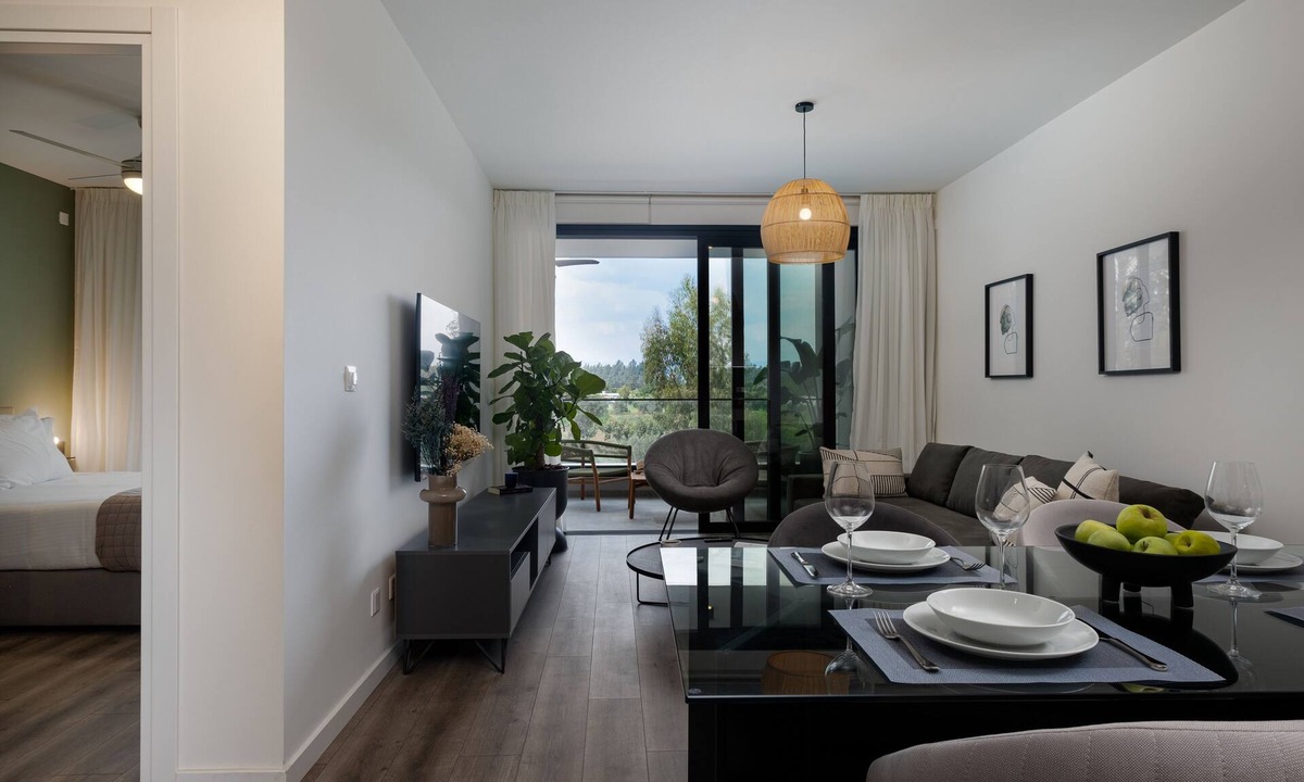 Vasa Koilaniou Apartment | Sunset Gardens