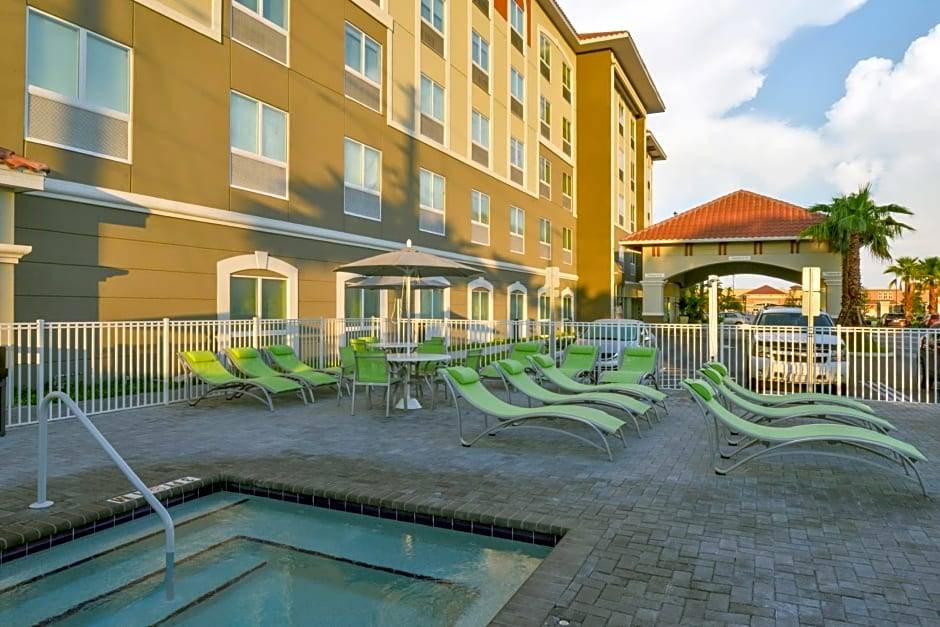 South Pinellas Community Council Hotel | 3-Star Hotel ∙ Holiday Inn Express & Suites - St. Petersburg - Madeira Beach, an IHG Hotel