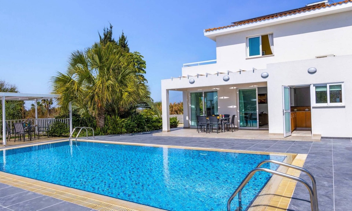 Pegeia Villa | Villa Antigoni by Villa Plus