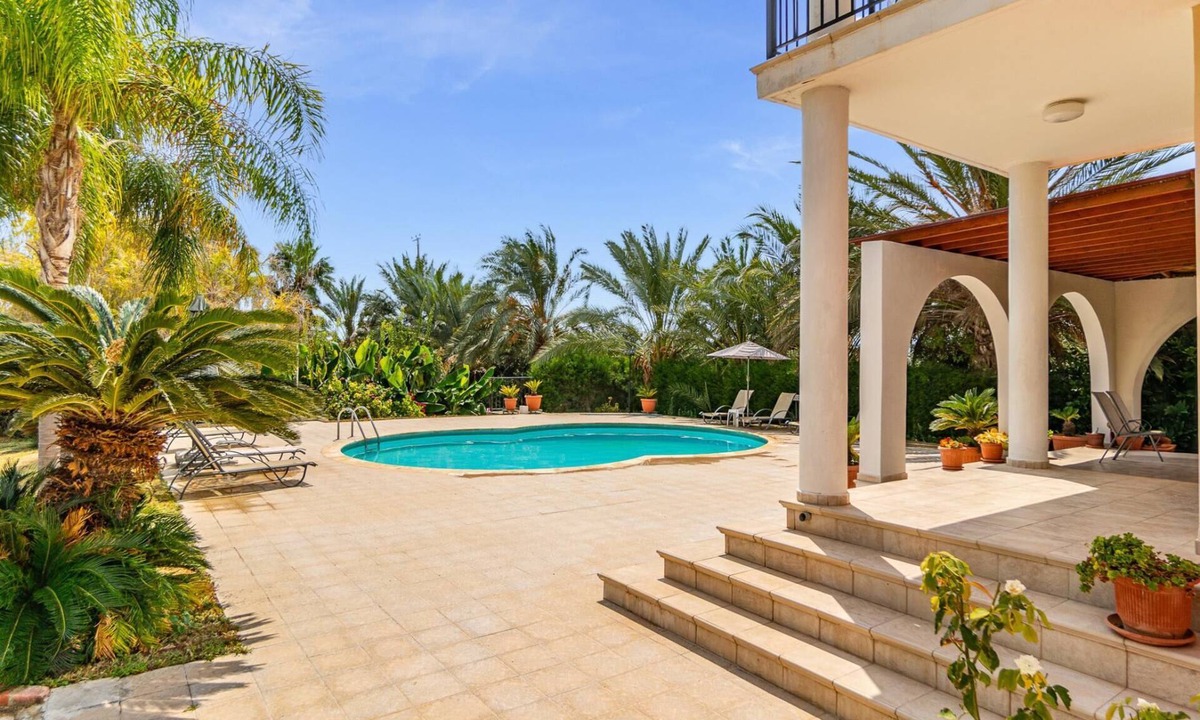 Pegeia Villa | Villa Arkadia by Ezoria Villas