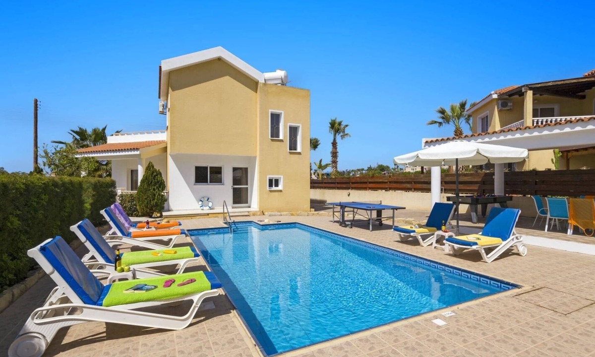 Pegeia Villa | Villa Azalea by Villa Plus