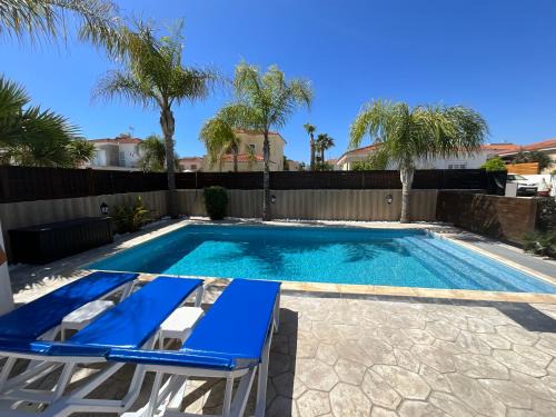 Ayia Thekla Villa | Villa Liberta