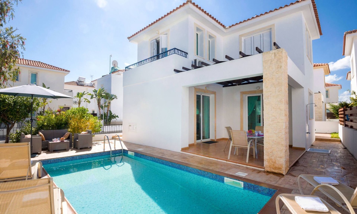 Pernera Villa | VILLA MANDY - Pernera Resort Center
