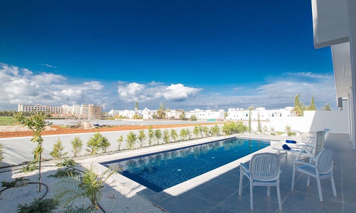 Pernera Villa | Villa Manta Asimi - Contemporary 3 Bedroom Protaras Villa with Pool