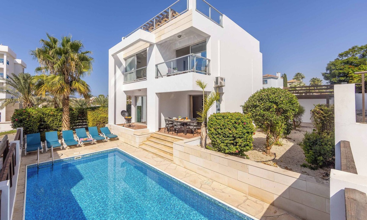 Pegeia Villa | Villa Nasia - Three Bedroom Villa, Sleeps 6