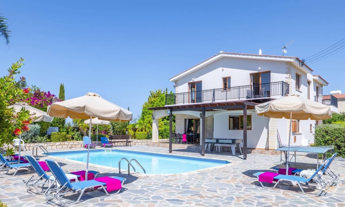 Pegeia Villa | Villa Nicola by Villa Plus