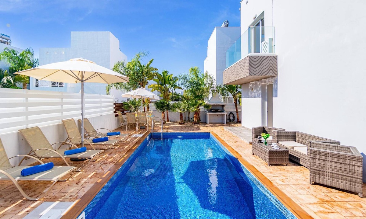 Ayia Napa Villa | Villa Nissini by Ezoria Villas