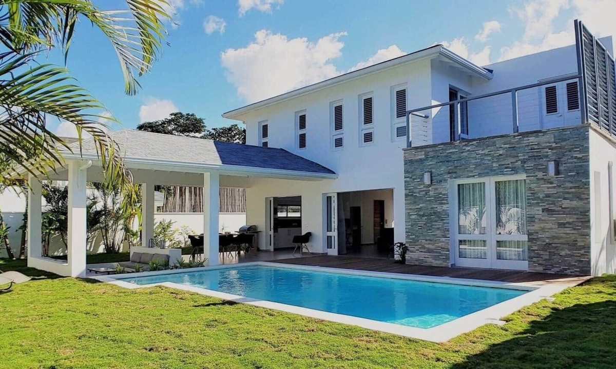 La Iglesia Villa | Villa Olive, close to the beaches and the village