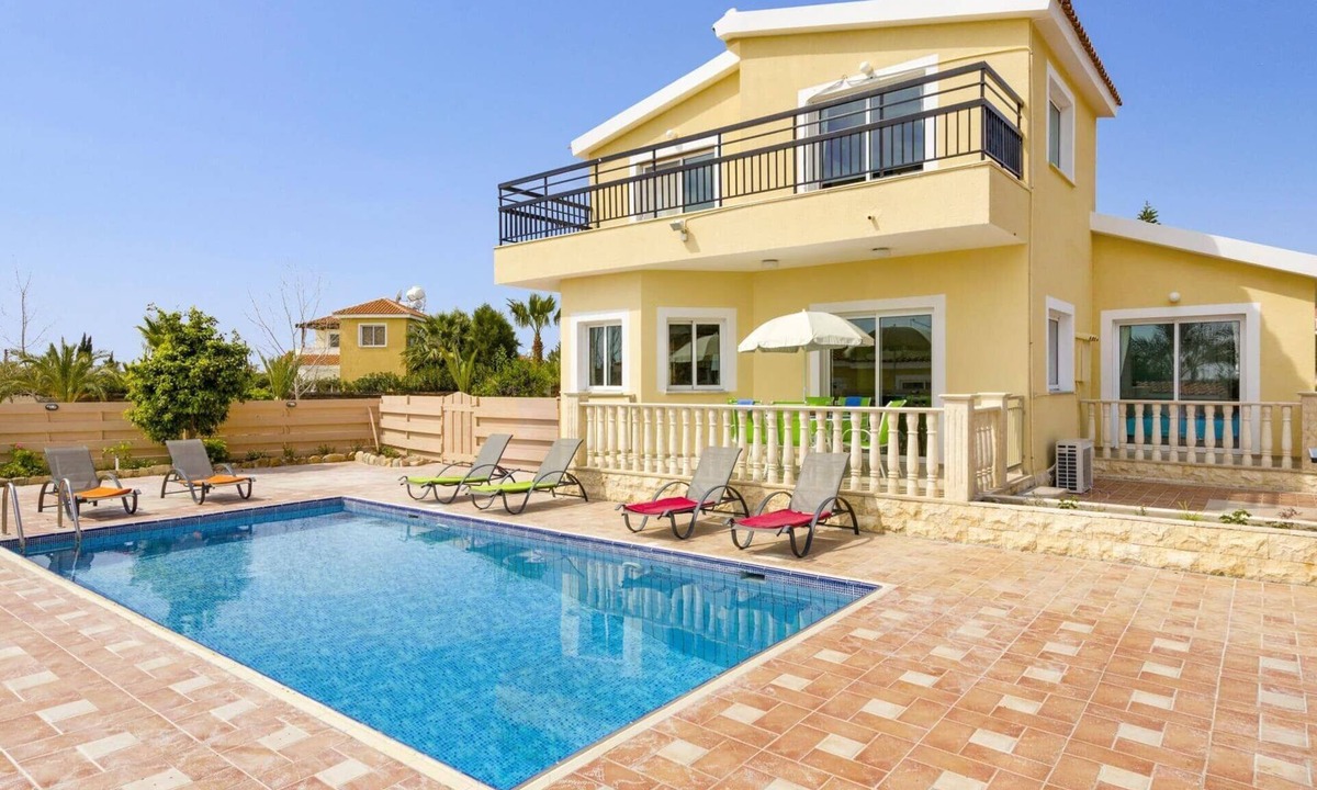 Pegeia Villa | Villa Philios by Villa Plus