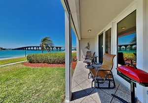 100 m² Condo ∙ 2 bedrooms ∙ 6 guests