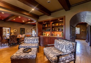 House ∙ 8 bedrooms ∙ 16 guests