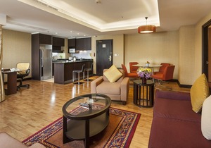 One Bedroom Grand Suite Apartment in the city center (G11)