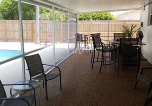 Pet Friendly.Walk to Pass-a-Grille Beach from Vina Del Mar private pool home in Saint Pete Beach
