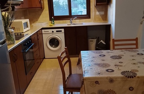 Oroklini Apartment | 2-bedroom apartment in superb Oroklini with cool AC.family and pet friendly.