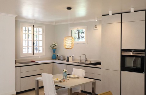 Saint-Blaise House | 220-square-meter villa with a private pool