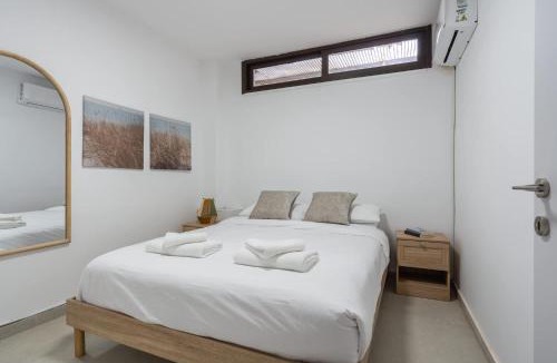 Softades Villa | 3BR Villa With Amazing Sea View And Pool