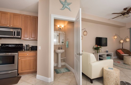 Bay Esplanade House | 4 BR Clearwater Beach Townhouse Hot Tub Rooftop Lounge Beach/Gulf Views