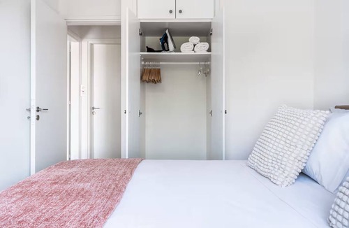 Oroklini Apartment | Alma Mediterranean Family Suite 2BR + Sofa-bed Oroklini