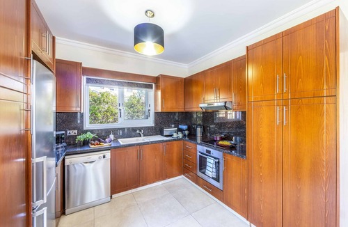 Pegeia Villa | Amelia Bay - Five Bedroom Villa, Sleeps 10