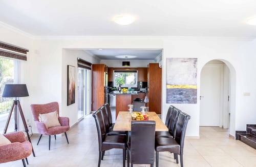 Pegeia Villa | Amelia Bay - Five Bedroom Villa, Sleeps 10