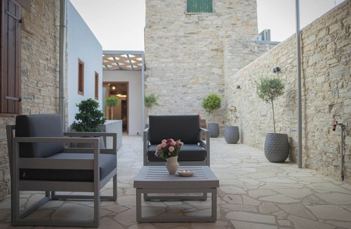 Kato Drys House | Aroma Dryos Studio