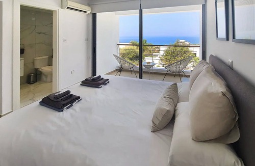 Miliou House | Awesome home in Neo Chorio