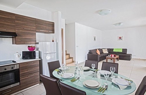 Ayia Napa Villa | Ayia Napa Satin Villa SVD2 - sleeps 6 guests in 3 bedrooms
