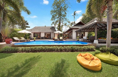 Na Mueang Villa | Ban Laem Sor - Tropical Beachfront Retreat