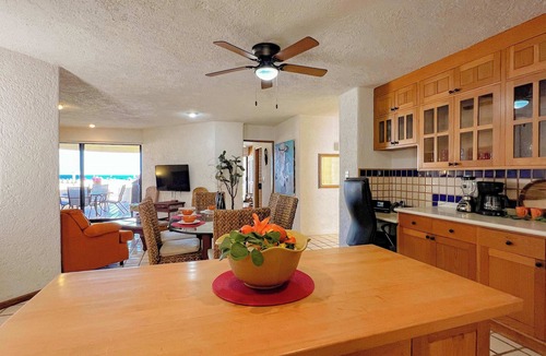 Centro Condo | Beachfront Terrasol Condo · Ocean Views & Patio