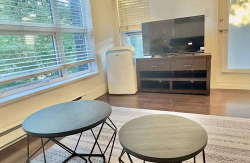 West Point Grey Apartment | Beachside 2BR+Den by Jericho (10 min from UBC)